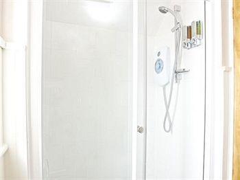 Silverstone Guest House 외부 사진